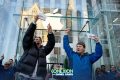 iPhone Duo: el primer teléfono plegable de Apple desata la locura en tiendas