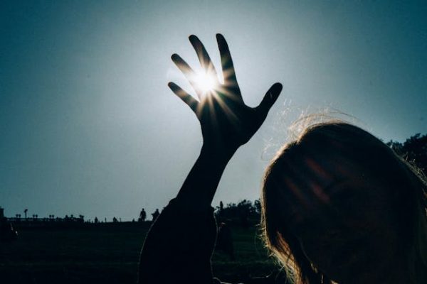 ¿Por qué no debemos mirar directamente al sol?