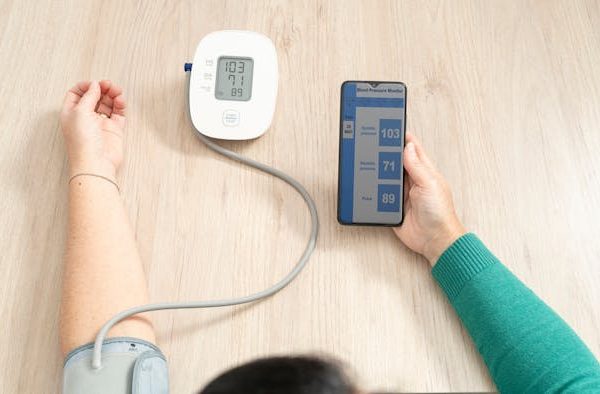 Cómo autocontrolar la presión arterial sin cometer errores