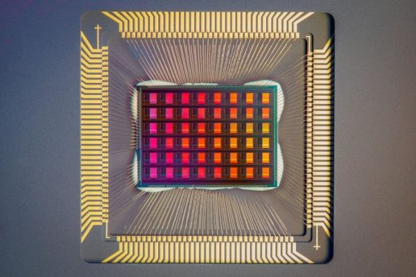 Chips neuromórficos, neuronas digitales que procesan y guardan información