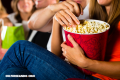 La Nota Curiosa: El origen de comer Popcorn (palomitas de maíz) en el cine