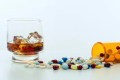 ¿Copita y pastilla? La peligrosa ruleta rusa de mezclar alcohol y medicamentos
