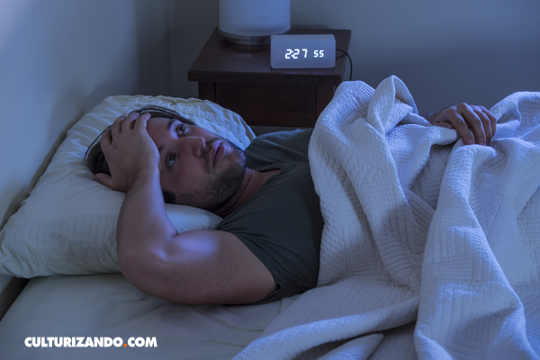 ¿Por qué nuestro cuerpo y nuestra mente no descansan cuando se duerme en un lugar nuevo?