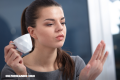 ¿Por qué salen manchas blancas en las uñas?