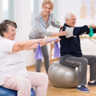 Envejecimiento y problemas de salud mental: ¿cómo puede ayudar la fisioterapia?