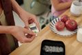 Por qué los pacientes con diabetes tipo 2 tienen la glucosa alta en ayunas (y cómo puede mejorarse su control)